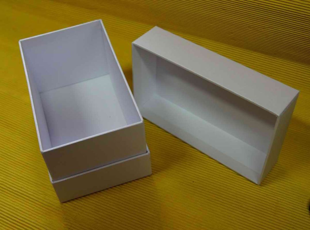 Wedding / Holiday Recycled Cardboard Gift Boxes for Gift, Candle, Wine, Glass Packaging