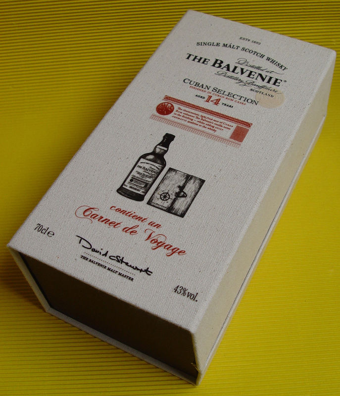 Small Folding Fabric and Cardboard Gift Packaging Box for Wine / Oil Bottole Packaging