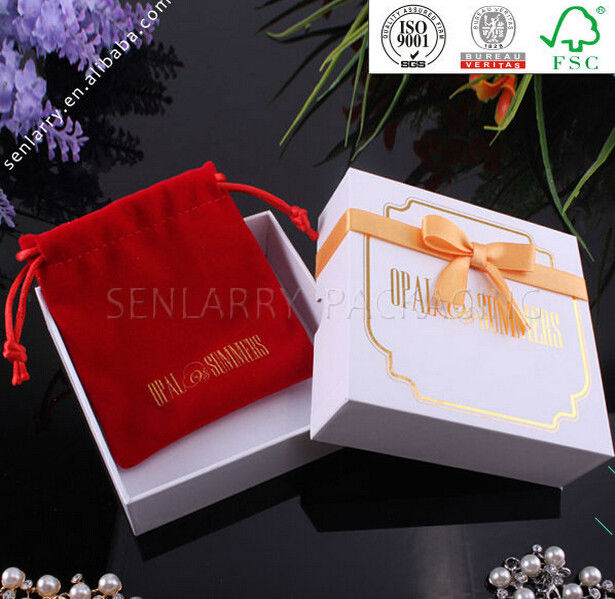 Promotional recycled cardboard gift box with bag and silk wholesale